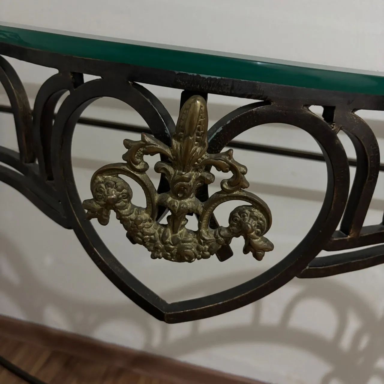 Aparador de ferro forjado64221273452291122