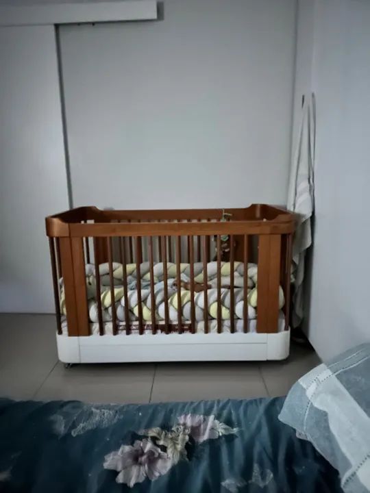 Berço de madeira 3 em 1 - seminovo
