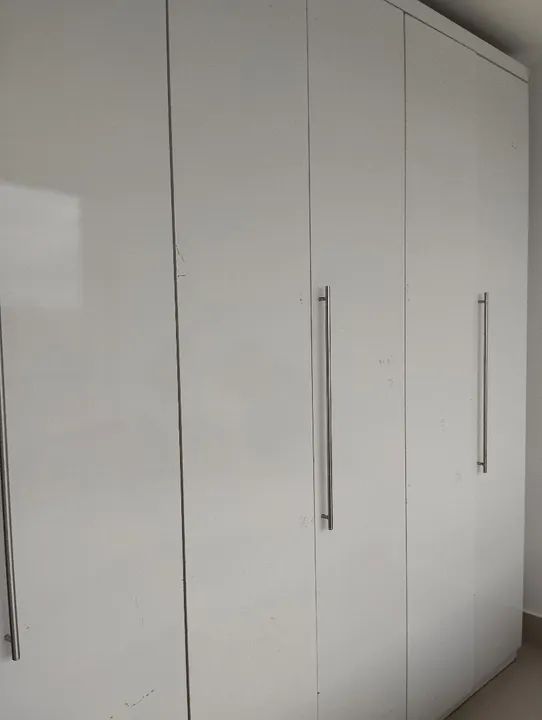 Guarda-Roupa Branco de 5 Portas