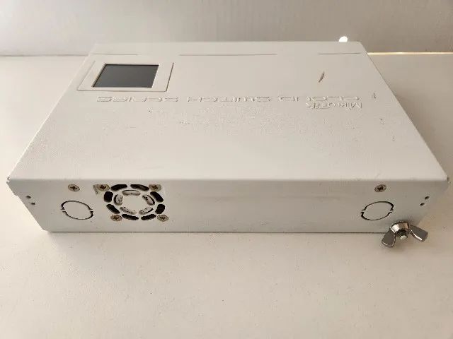 Switch Mikrotik CRS212-1G-10S-1S+IN - Foto 4