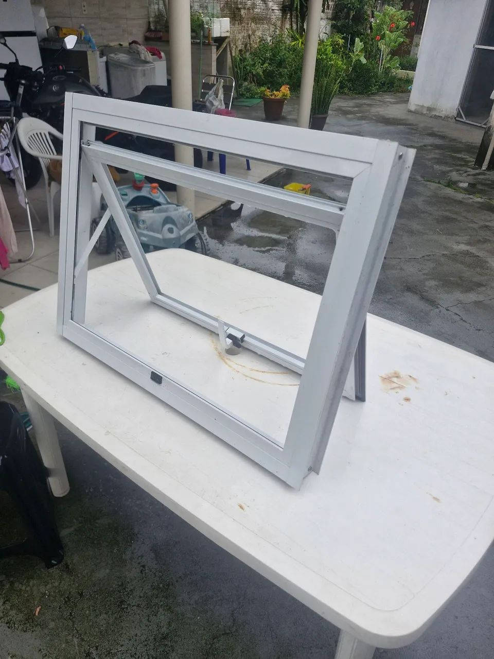 Janela basculante banheiro64595629285249123