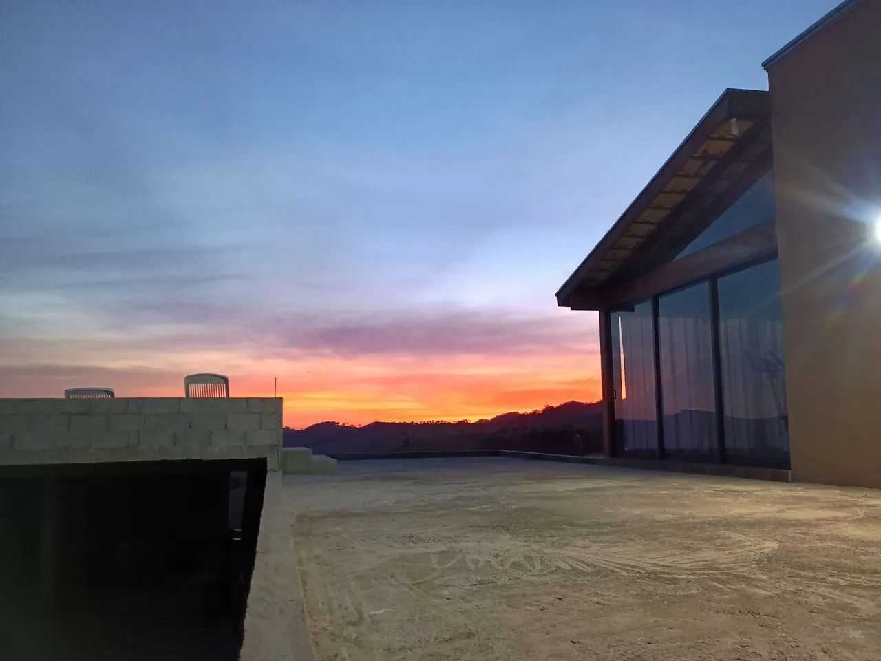 Casa 4 suítes em pouso alegre