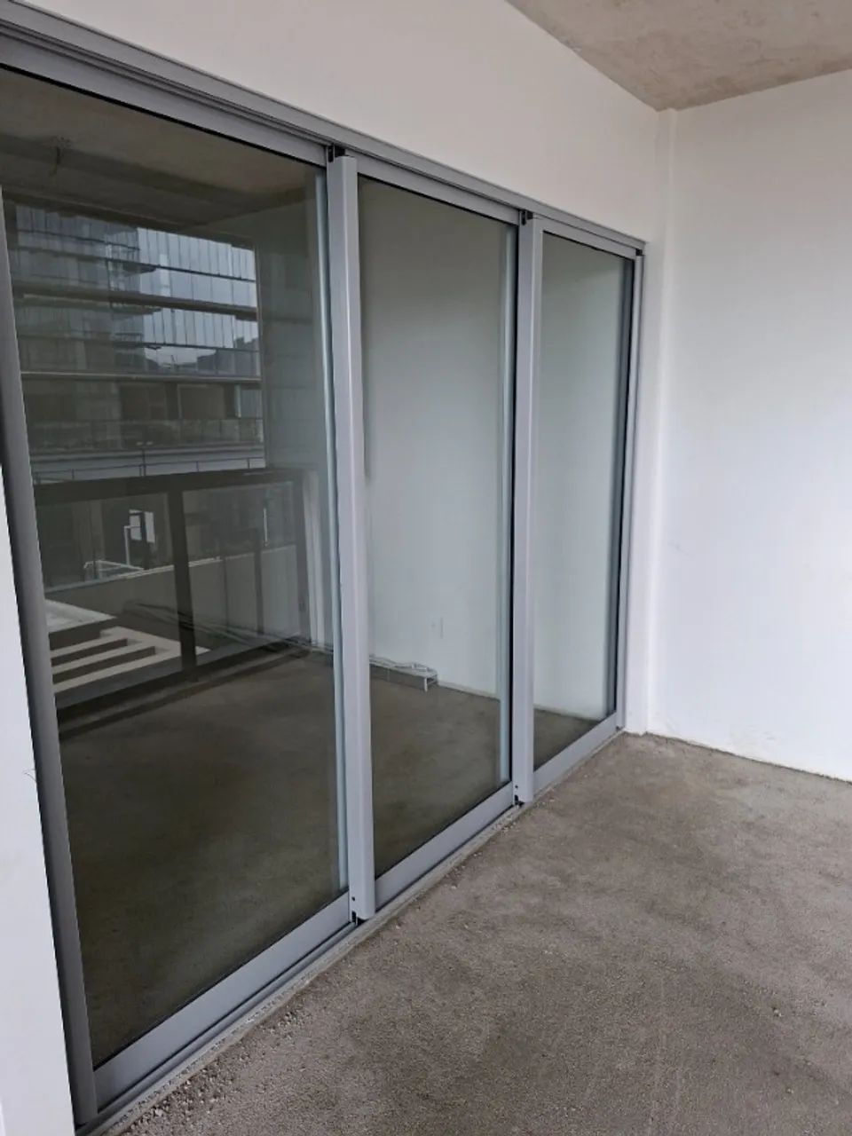 Porta se esquadria de alumínio 2,20x2,84 - Foto 2