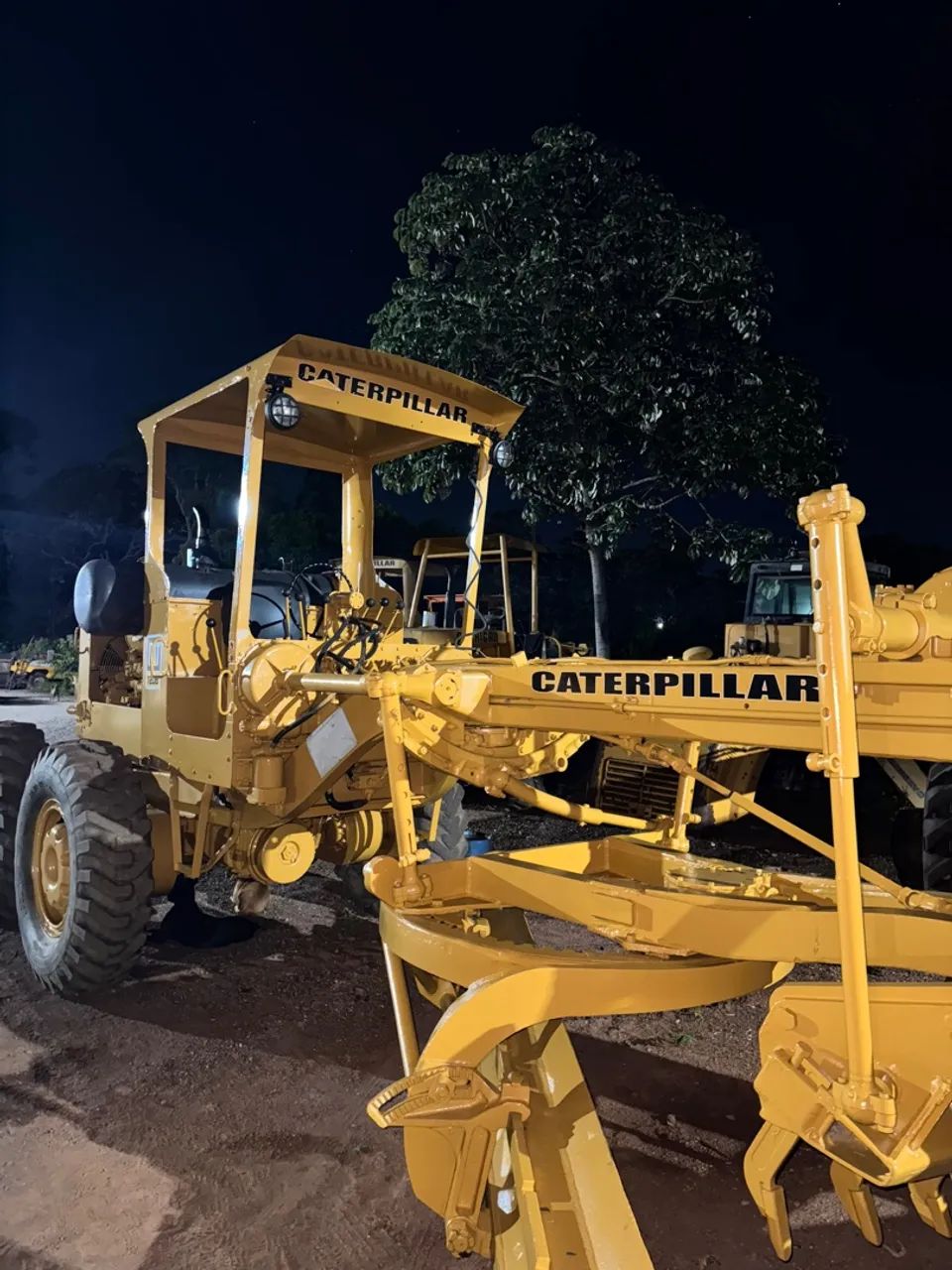 Motoniveladora Caterpillar 120 B