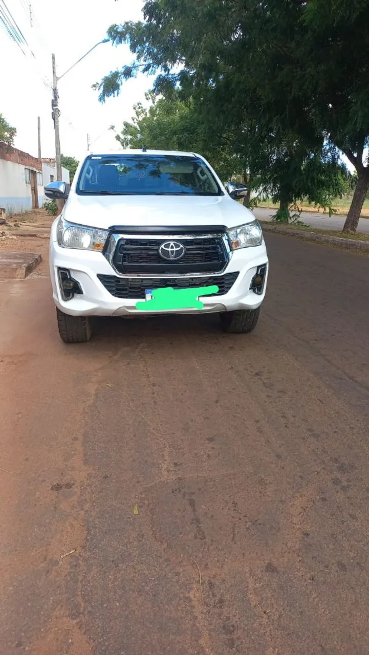 Vendo Hilux manual 2017