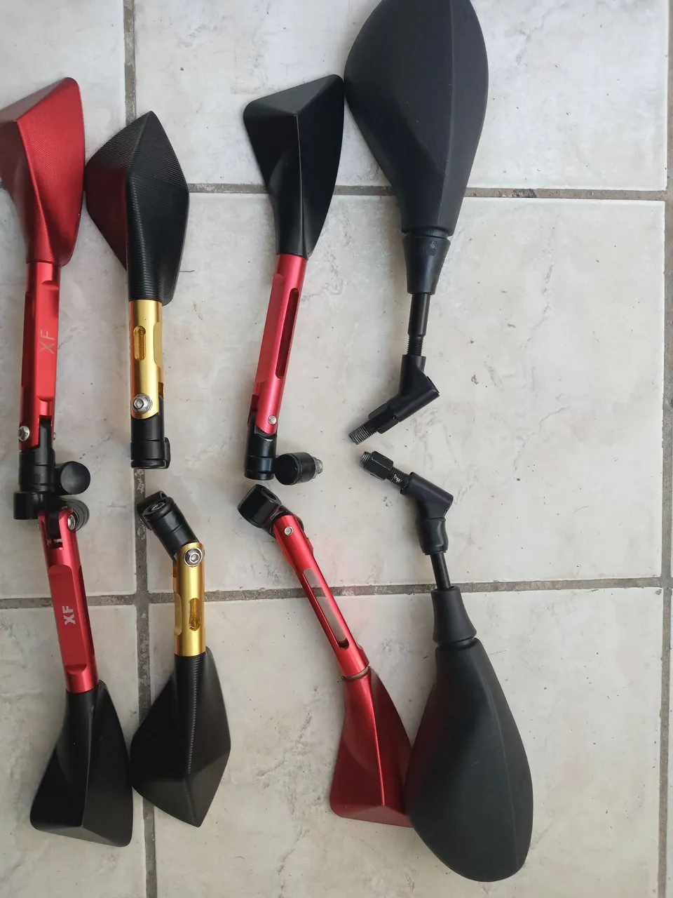 Retrovisores barato o par novo pequeno detalhe