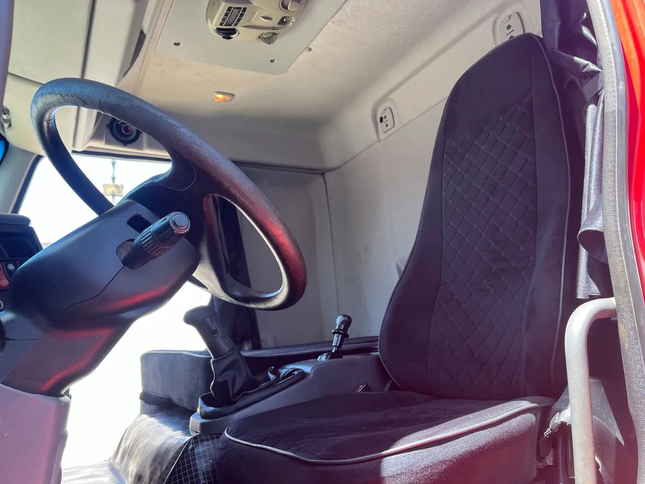 Volvo VM 260 ano 2010 único dono !!!! - Foto 2