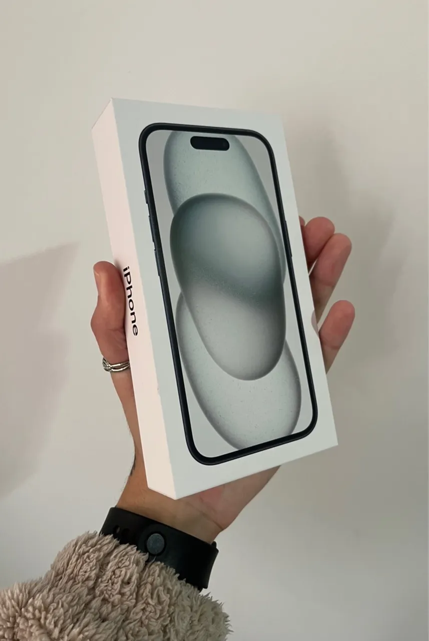 Iphone 15 256GB - Black. LACRADO / NOVO