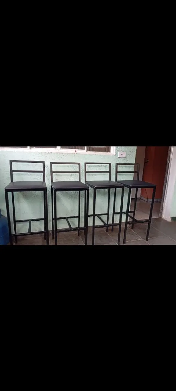 Banqueta Industrial - Estrutura Aço Reforçado + Assento Estofado em Couro Sintético