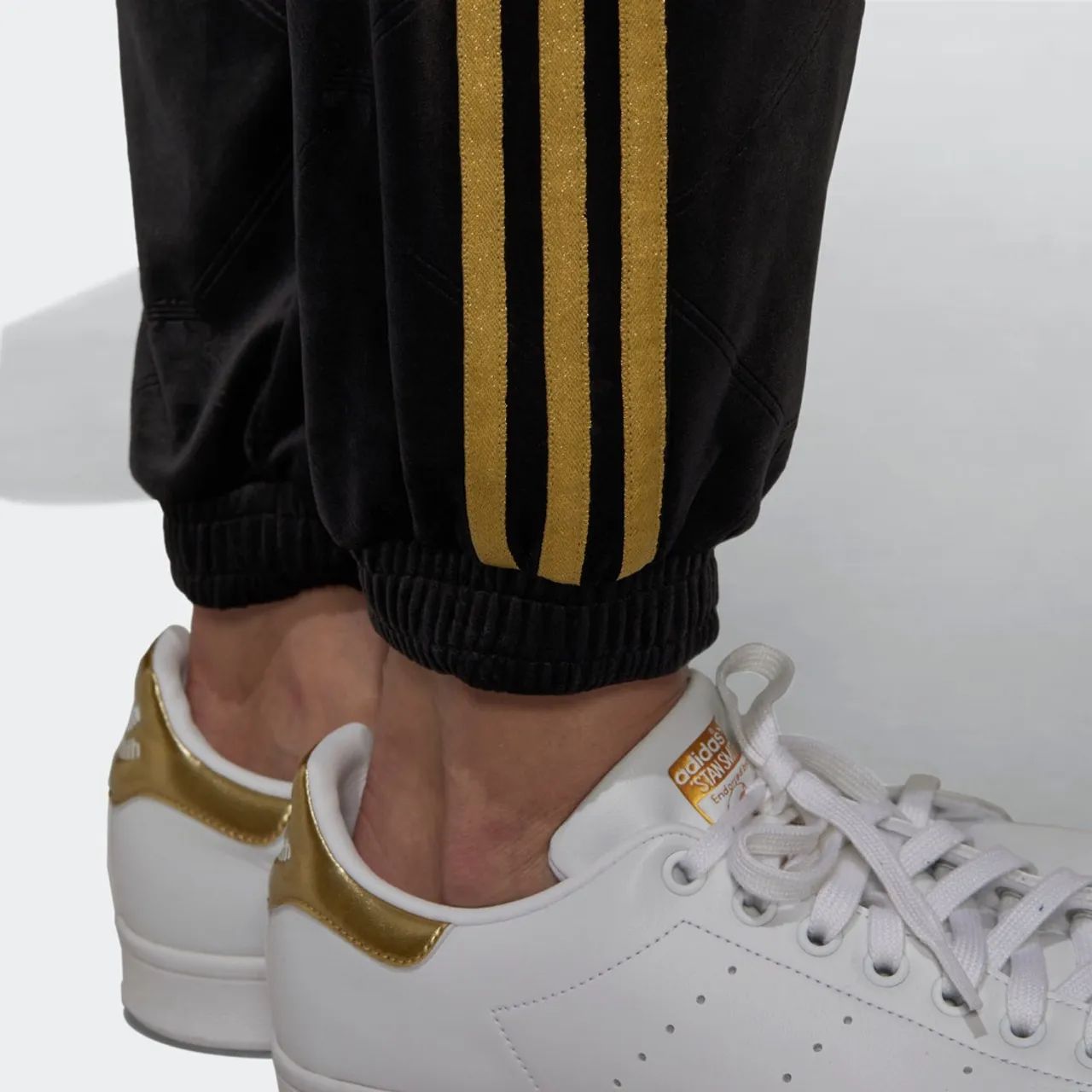 Calça adidas veludo  - Foto 3