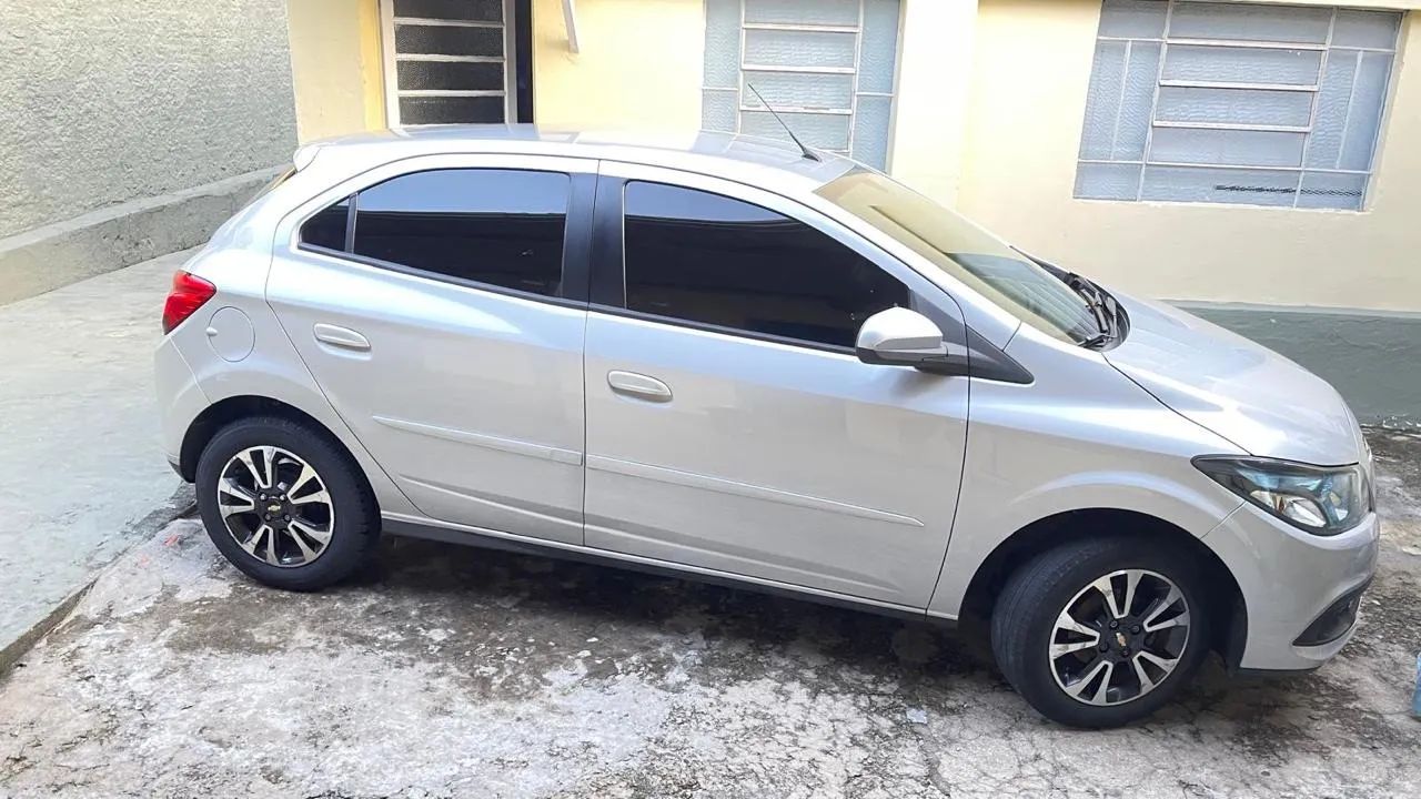 Ônix 2013 1.4 LTZ completo  - Foto 3