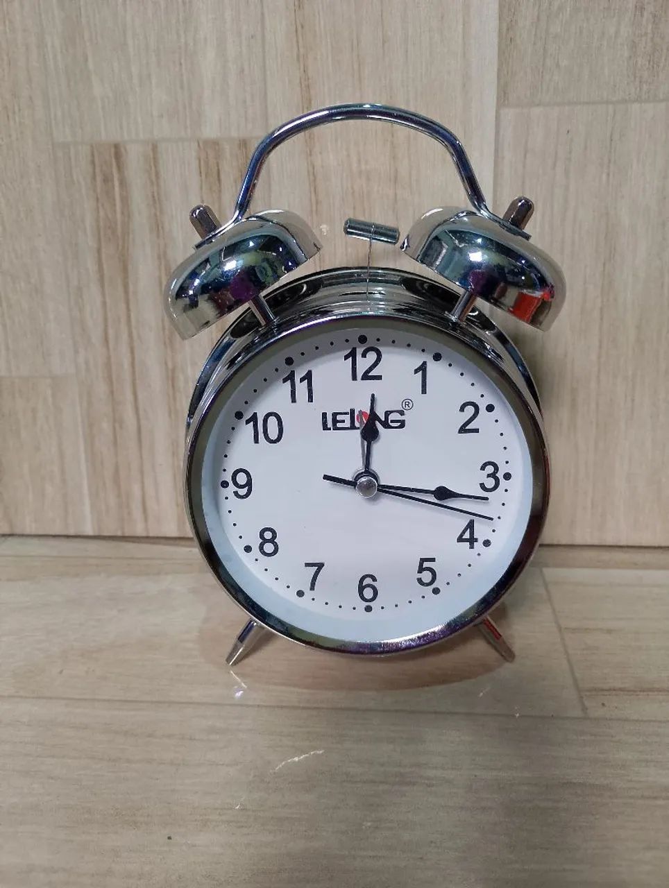 Relógio Despertador Analógico com Sino Duplo - Foto 4