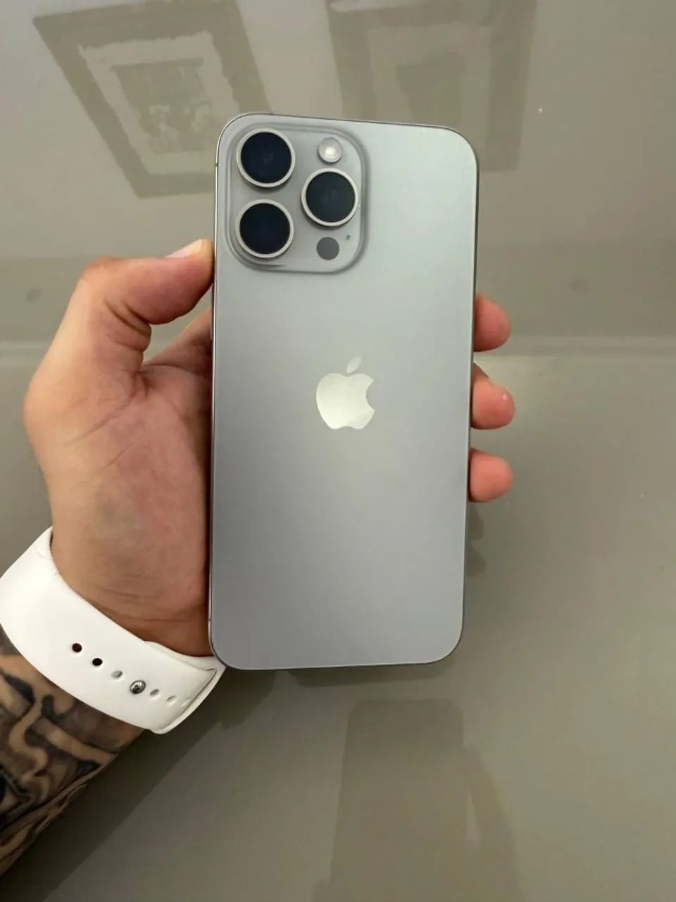 iPhone11（iPhone15pro風）256g シルバー iPhone 15 Pro Max Apple (256GB) | Extra