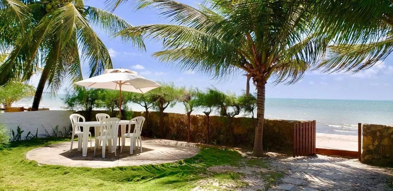Sobrado para venda tem 250 metros quadrados com 6 quartos em Praia de Pitimbu - Pitimbu - 