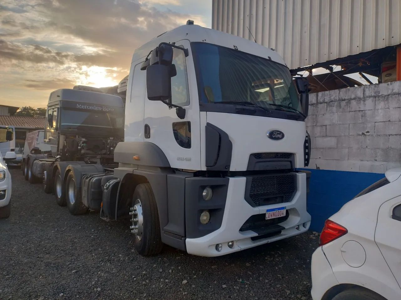 Ford cargo 2842 6x2 