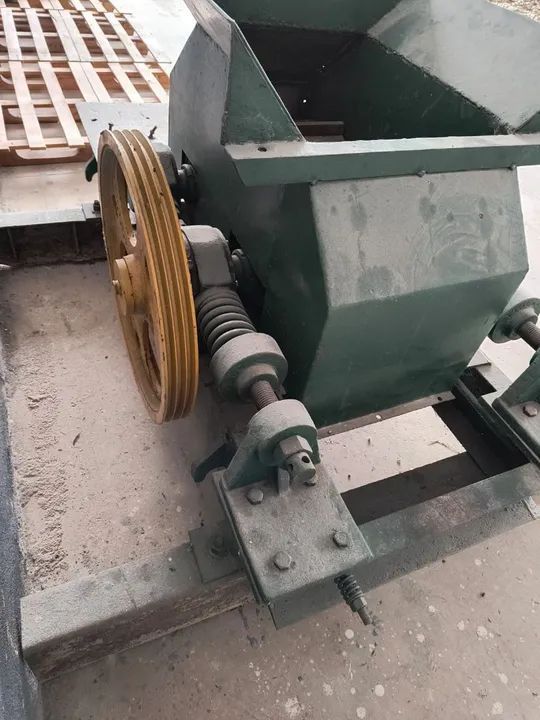 Triturador industrial de pedras e resíduos sólidos - Foto 2