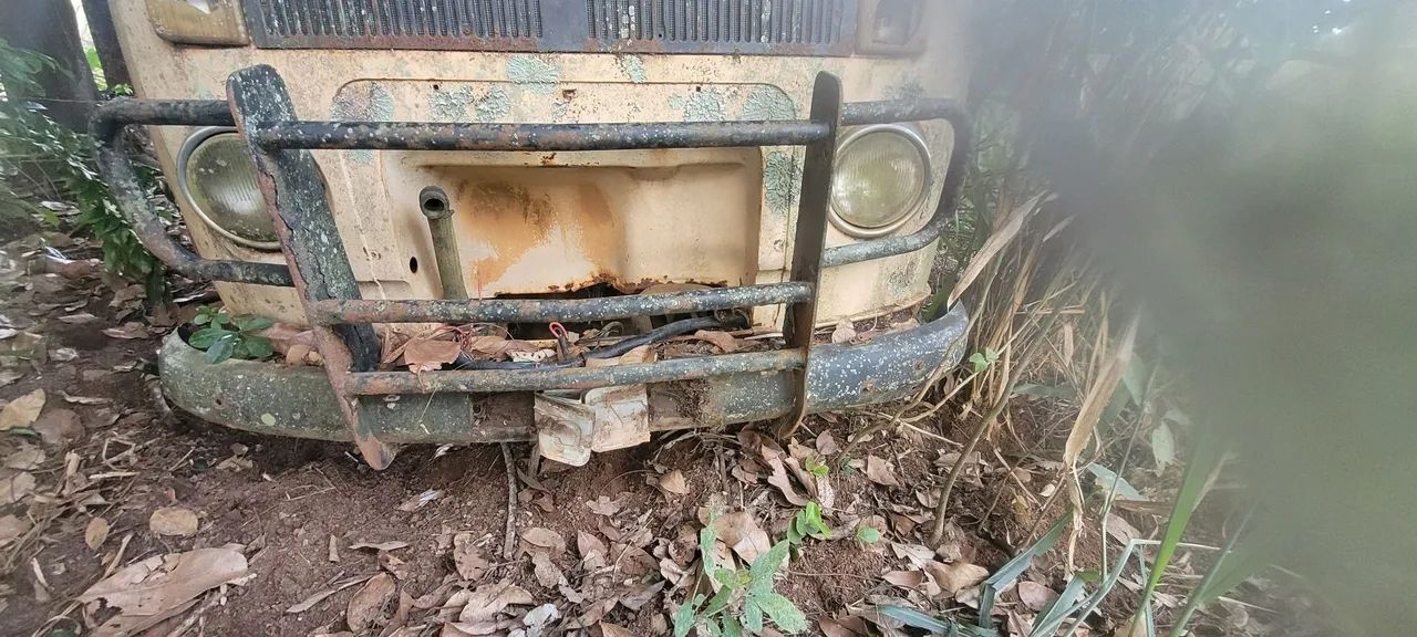 Para-choque dianteiro quebra mato de Kombi 