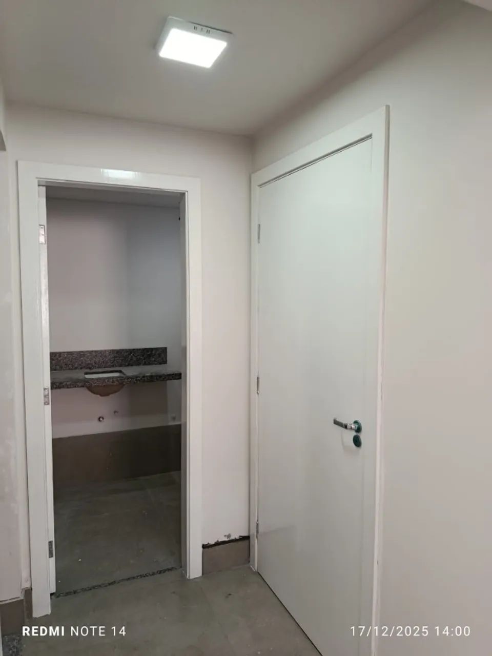 ALUGO GALPÃO NO CENTRO COM 200m² - Foto 4
