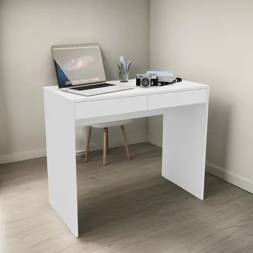 Mesa pequena na cor Branca 