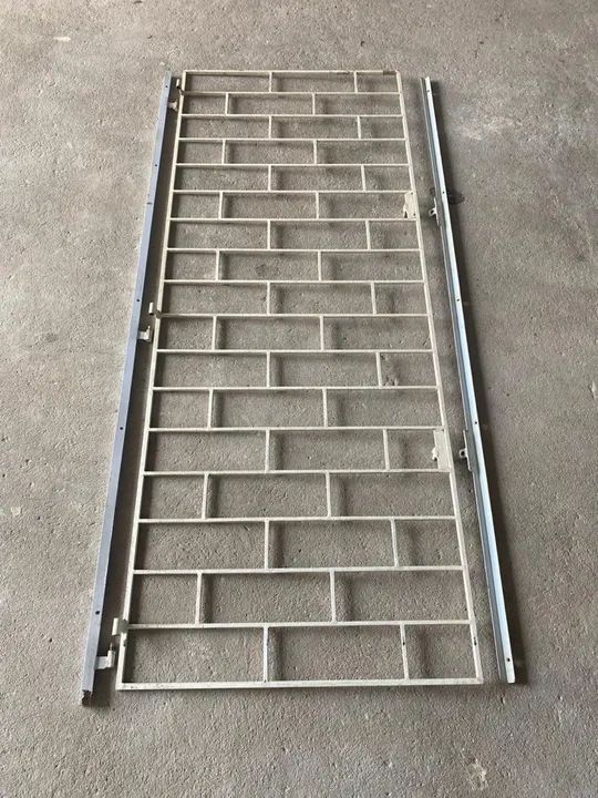 Grade de proteção para porta 