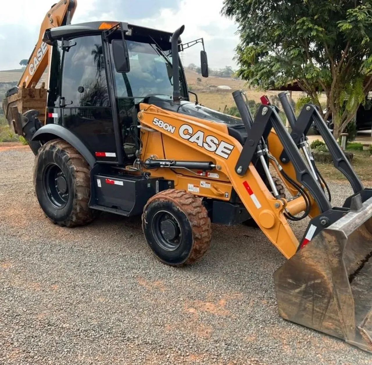 Retroescavadeira Case 580N 18/18 - Parcele Você - Foto 5