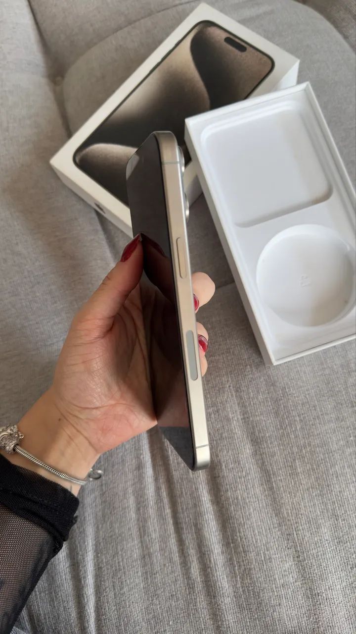 IPHONE 15 PRO MAX IMPECÁVEL  - Foto 4