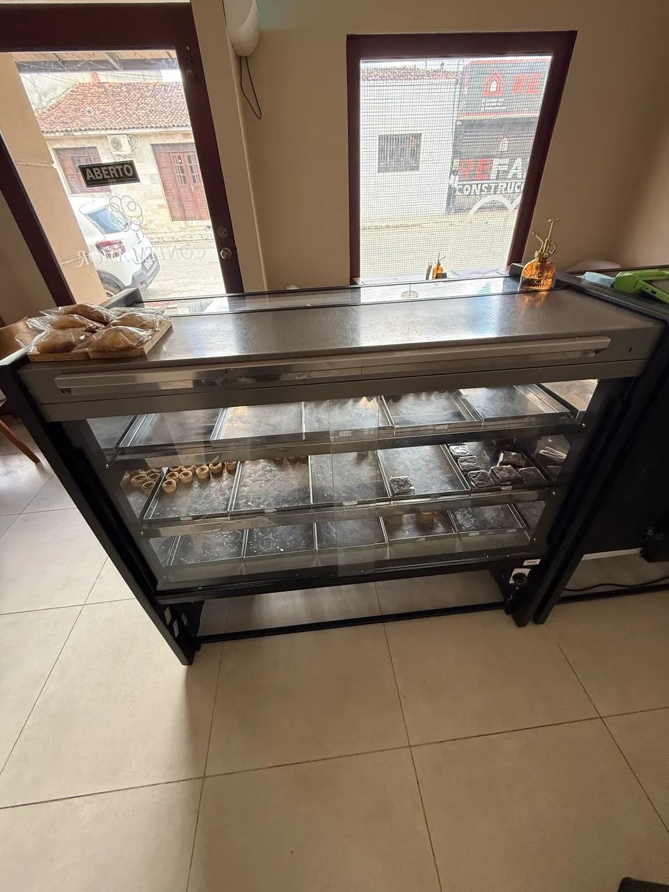 Expositor Quente - Foto 2