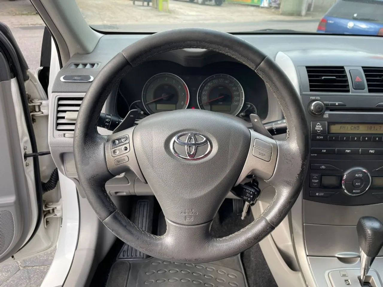 Toyota Corolla XEI 2.0 Flex 16V Aut. 2011 - Foto 5