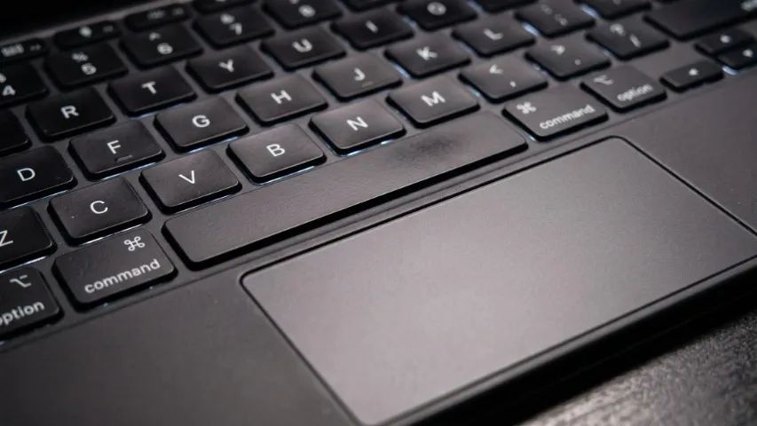 Capa e Teclado Apple Magic Keyboard para iPad Pro 11" (M4) - Inglês (EUA) - Foto 4
