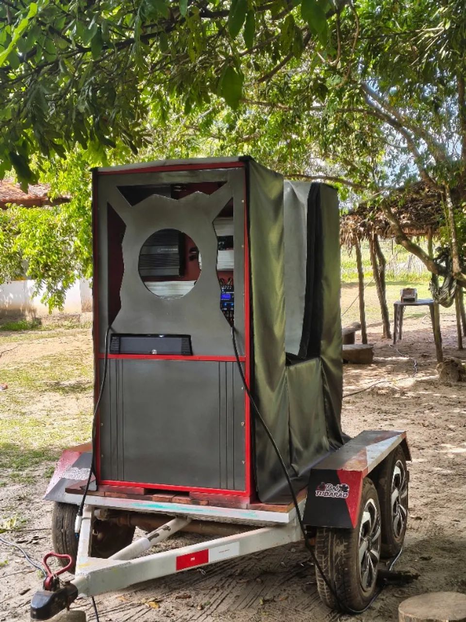 Bob som automotivo