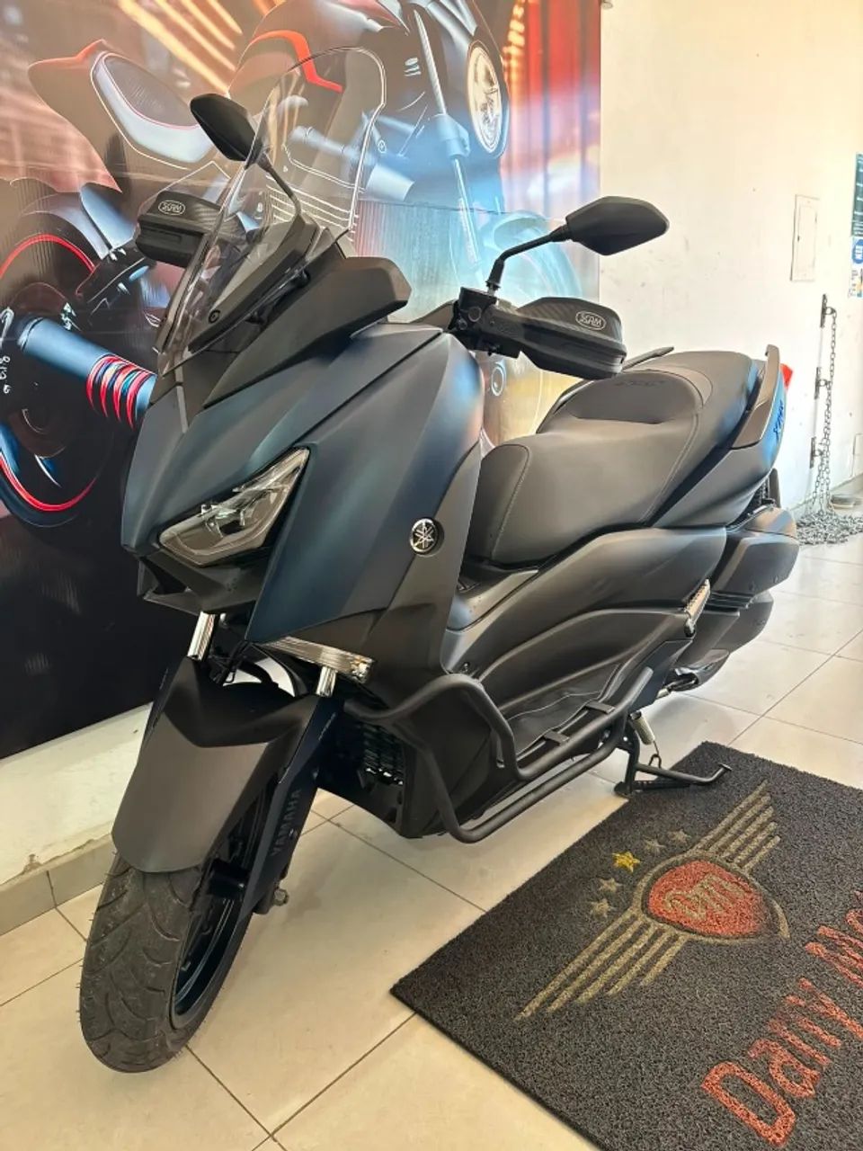 XMAX 300 2024 - BAIXO KM