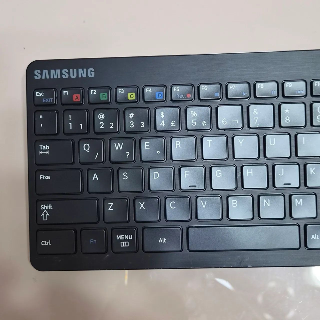 Teclado Smart Samsung VG-KBD1000 - Bluetooth com Touchpad