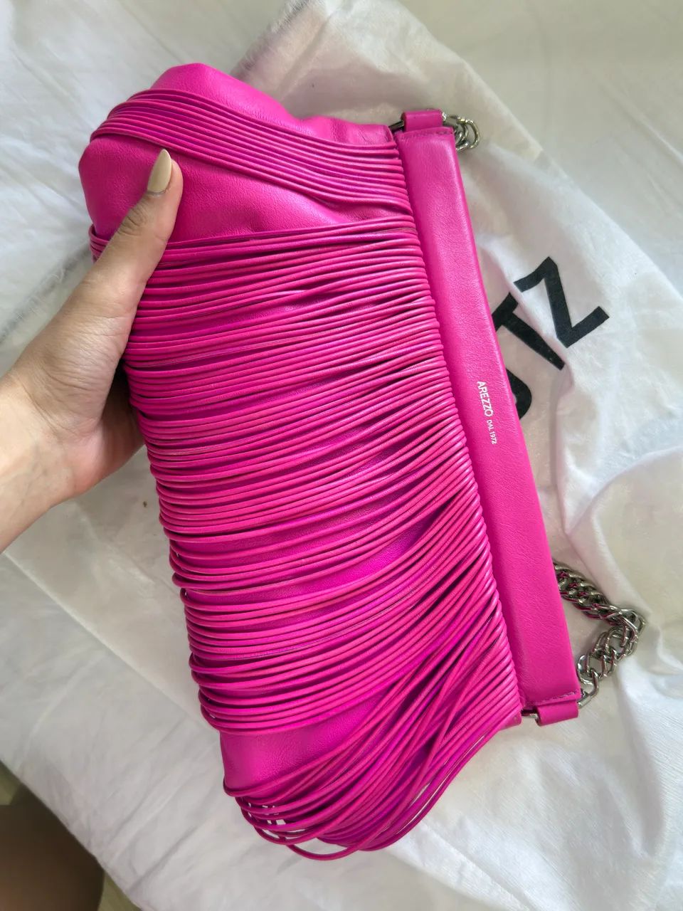 Bolsa Arezzo couro rosa