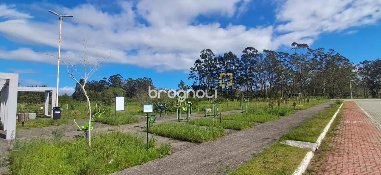Terreno com escritura em Loteamento em Canasvieiras