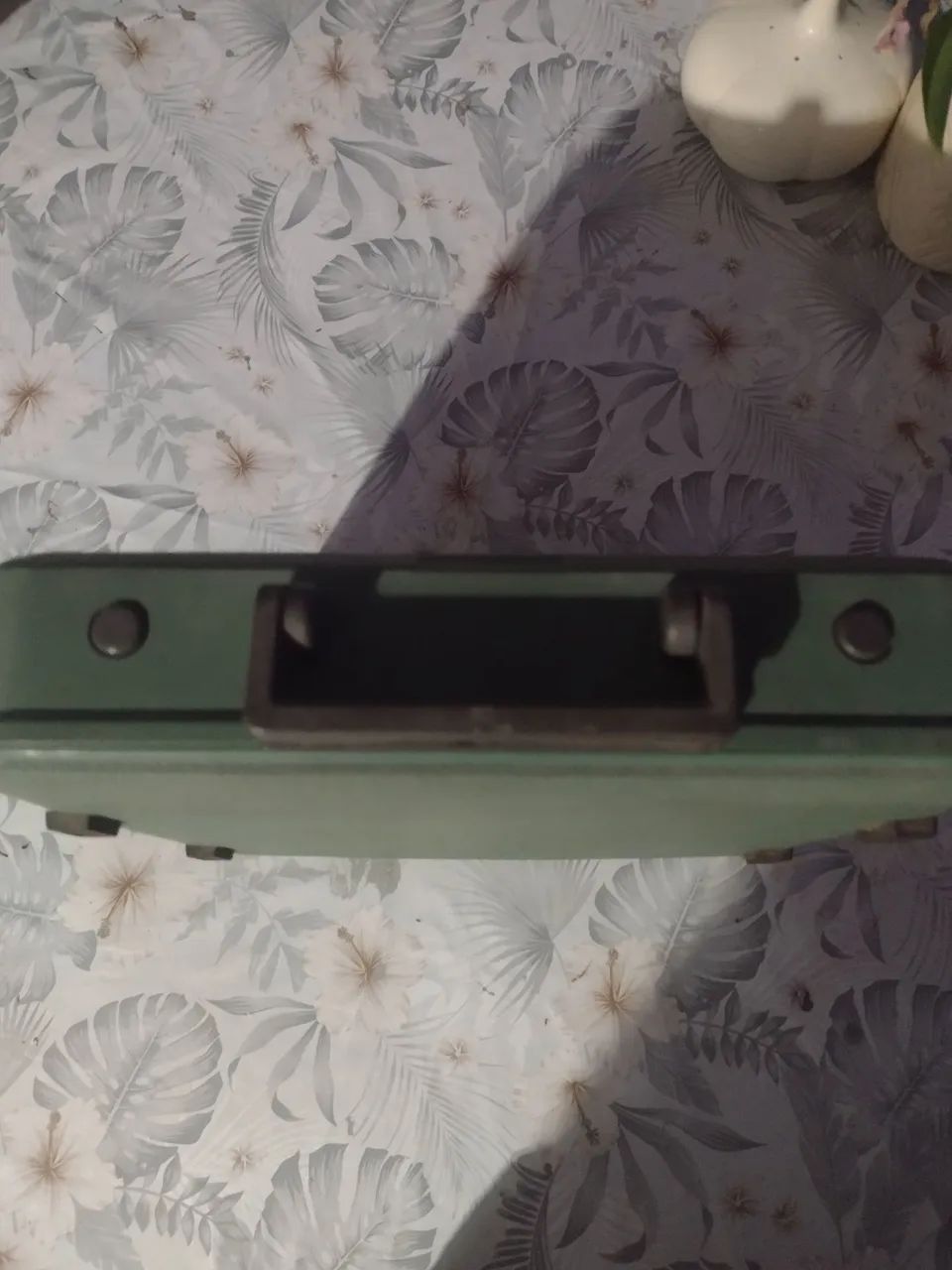 Máquina De Escrever Olivetti Lettera 82 Verde - Com Maleta Original