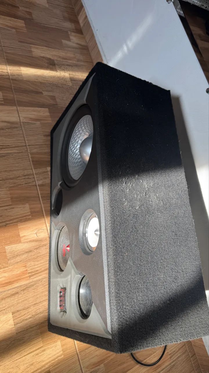 Caixa de som 800 watts 