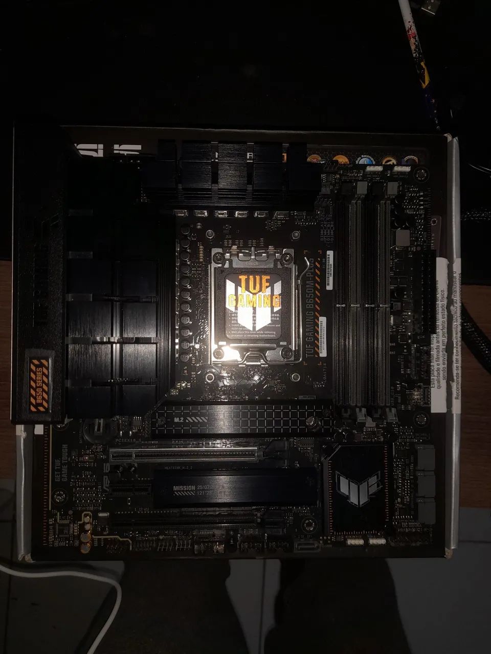 Placa mãe Asus TUF Gaming B650m PLUS - Foto 4