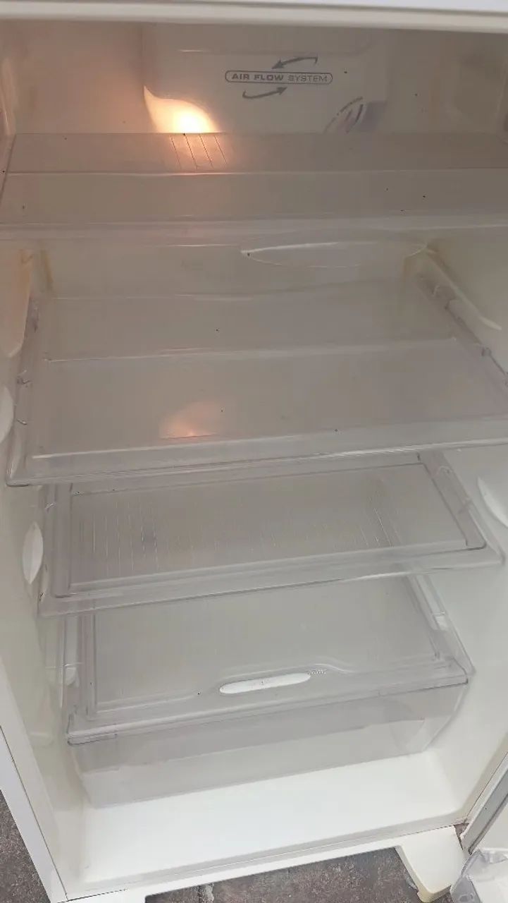 Geladeira Electrolux degelo automático dúplex  - Foto 3