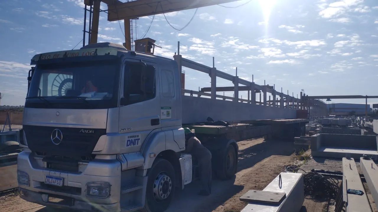 Alugo ou vendo carreta extensiva 24m - Foto 2