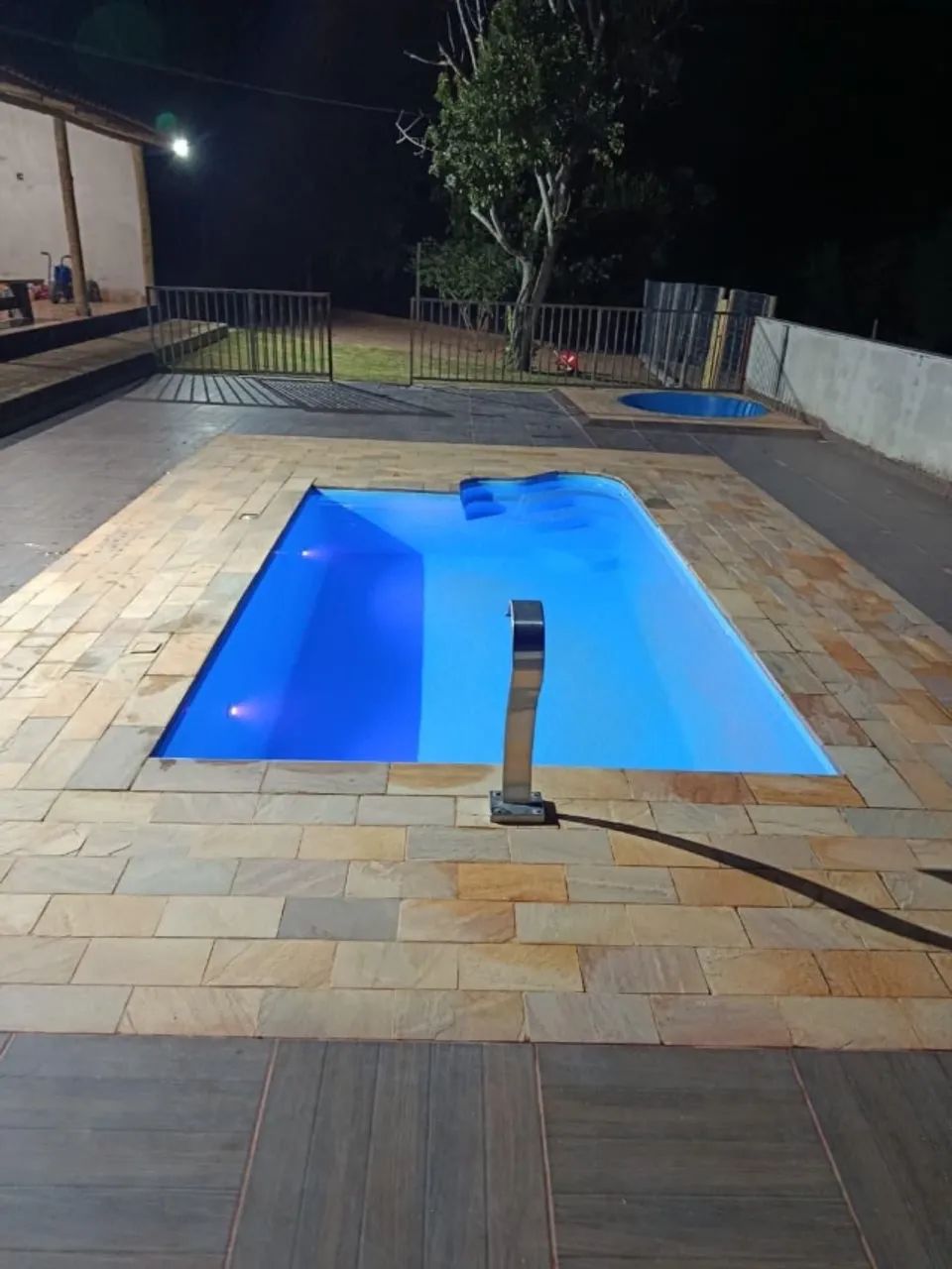 Piscina 6 Metros com Espreguiçadeiras e Hidro  - Foto 4