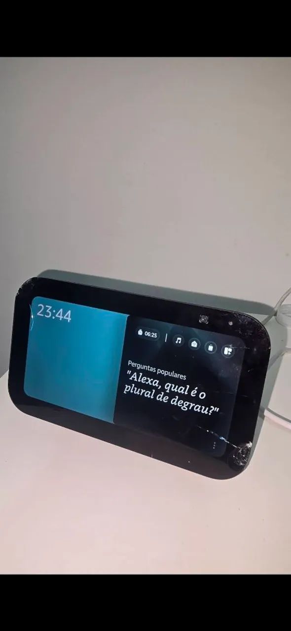 Echo show 5, Xteink X4, Instax mini link 2, Hub Usb C e alguns chaveiros - Foto 3