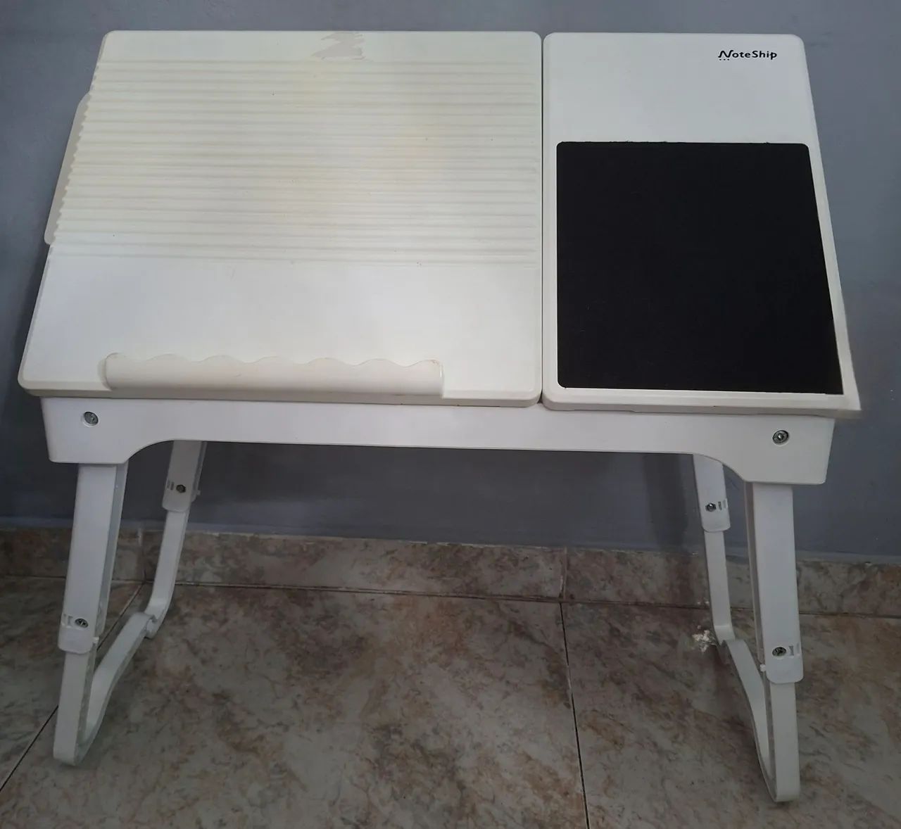 Mesa Dobrável para Notebook Noteship
