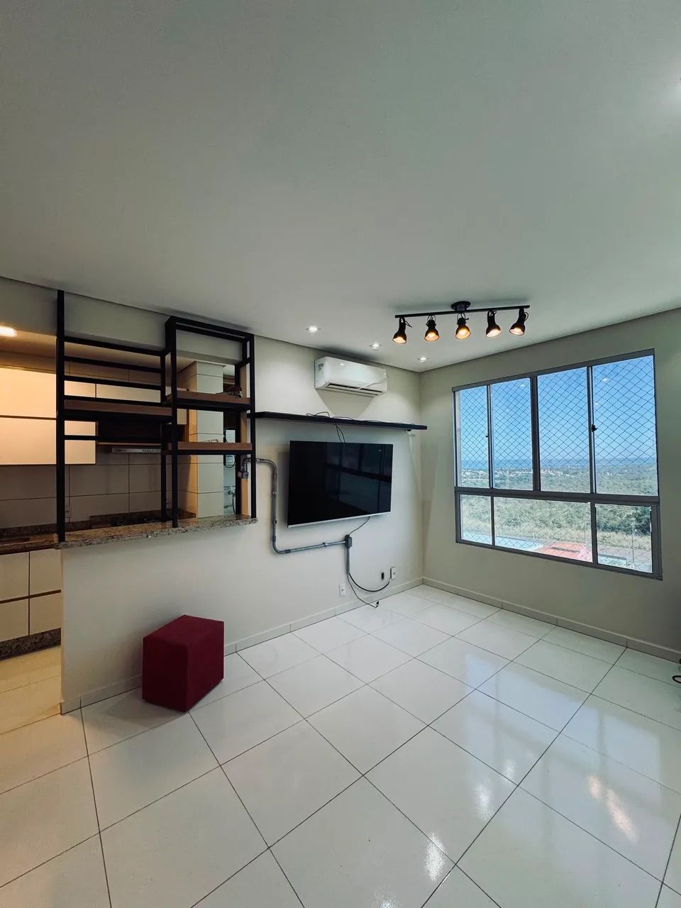 Seu Novo Lar: Apartamento Mobiliado, Tranquilo e Bem Cuidado!
