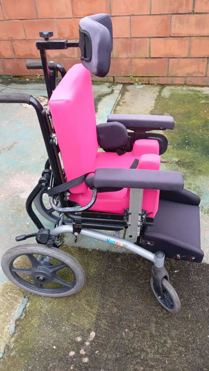 Cadeira de rodas infantil adaptada - Foto 2