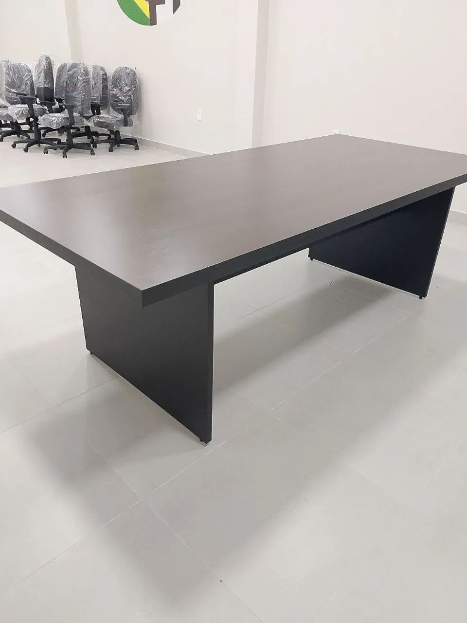 Mesa executiva 433925567001415683