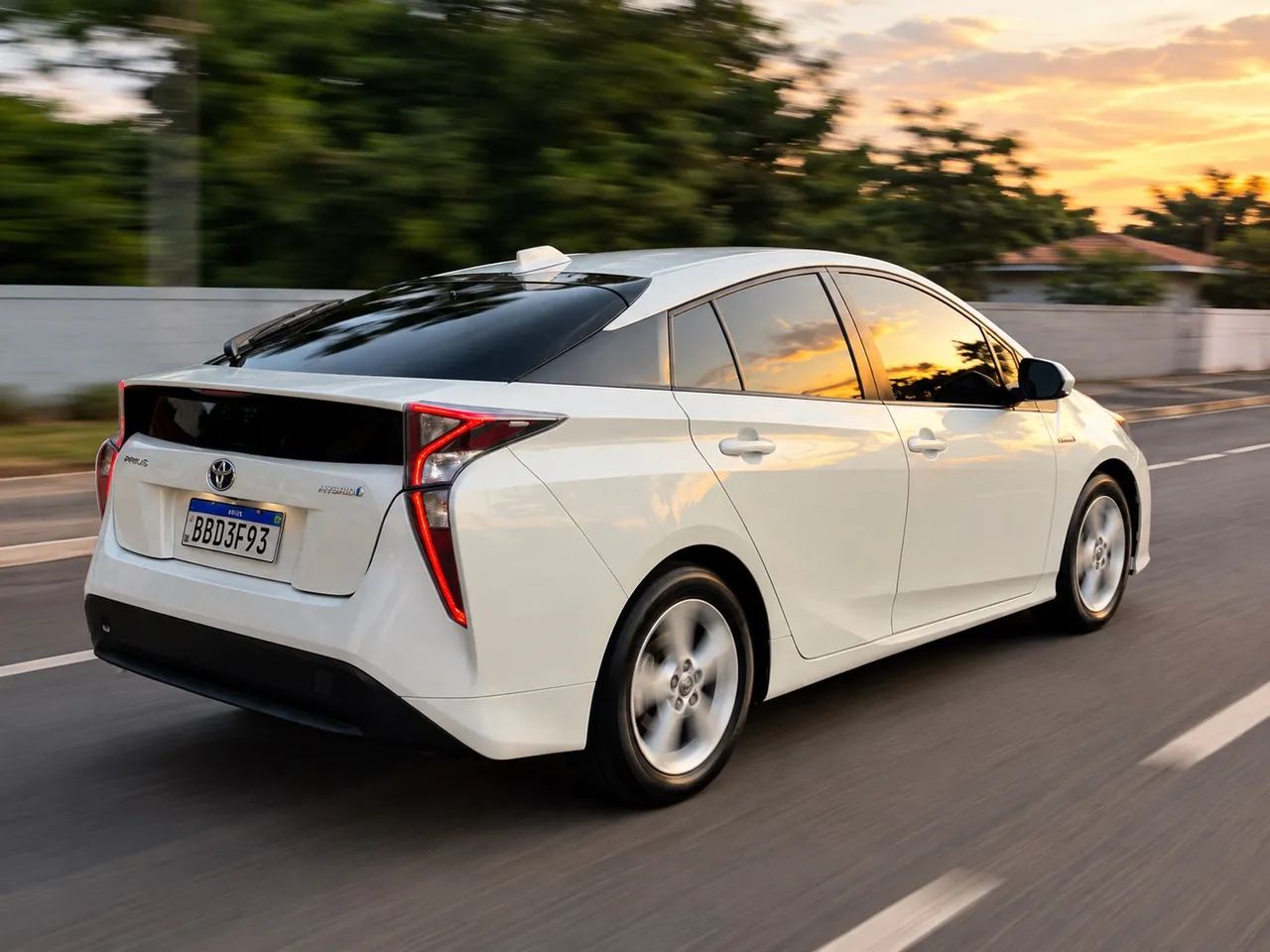 ALUGA-se PRIUS HIBRID