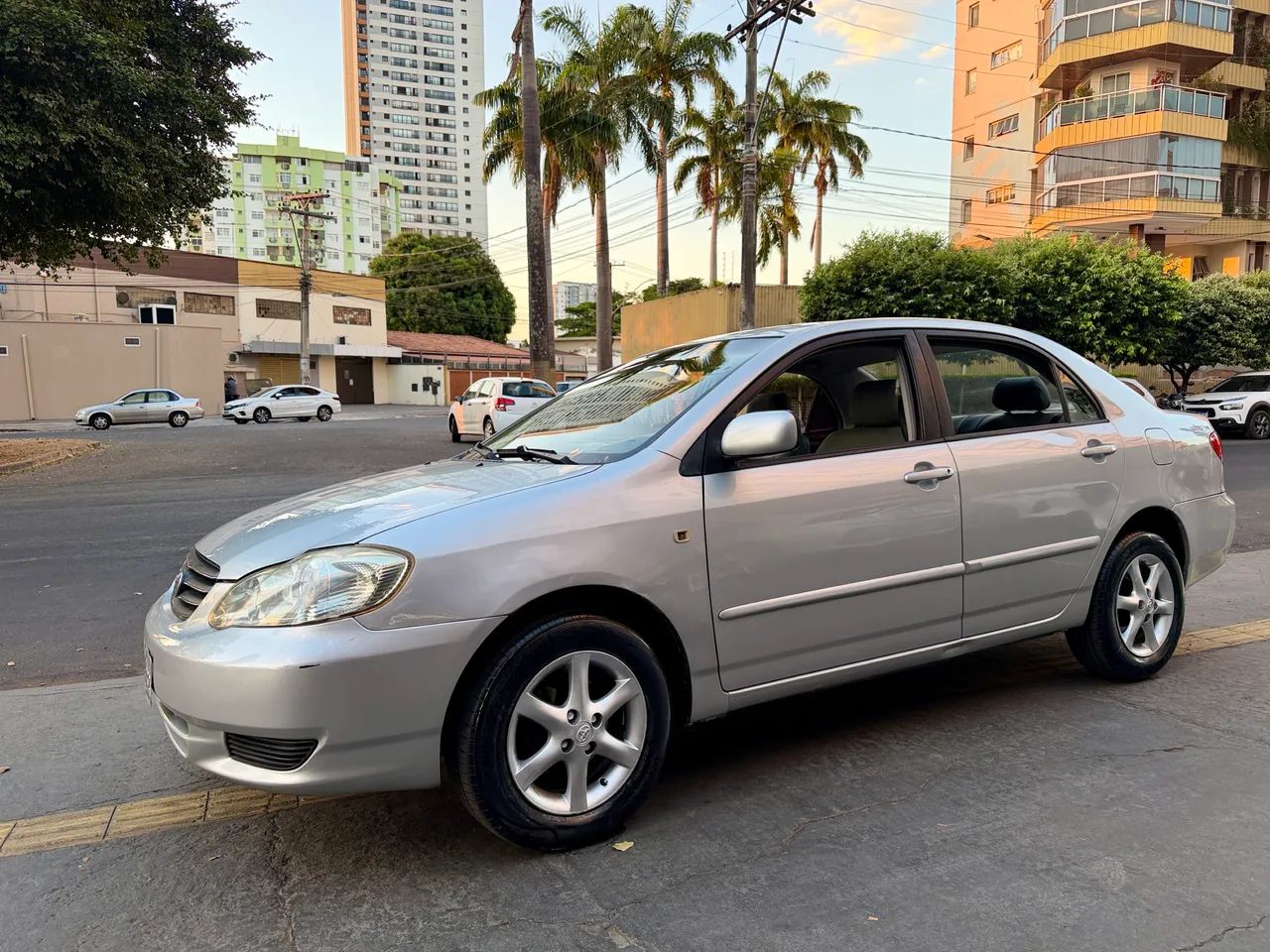 Toyota Corolla XLI 1.6 16V 110cv Aut. 2003