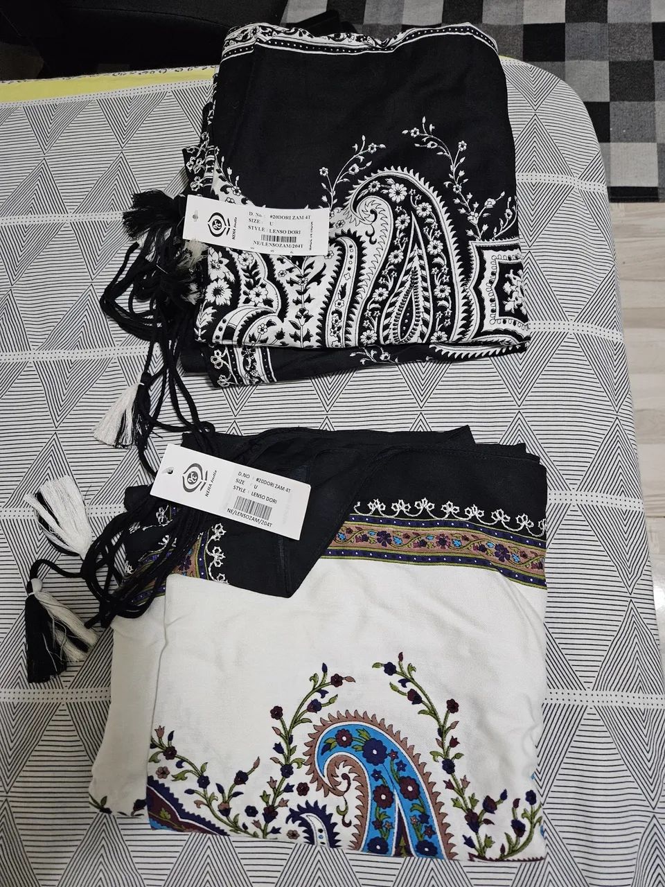 2 vestidos indianos longos - Foto 2