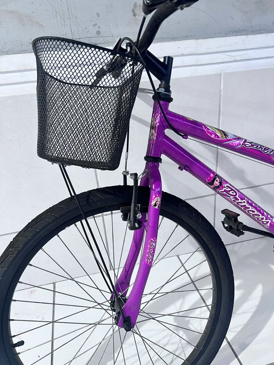 Excelente Bicicleta Barbie - Foto 5
