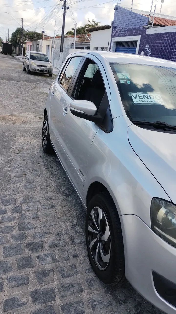 Volkswagen Fox 1.0 MI Total Flex 8V 5P 2014 - Foto 4